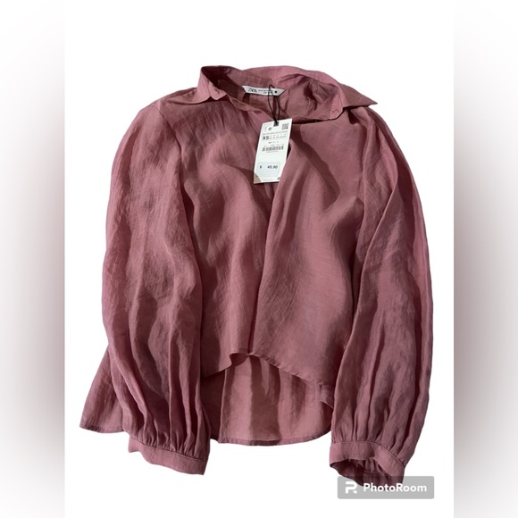 NWT Zara Sheer blouse with rhinestone button size XS - Picture 3 of 14